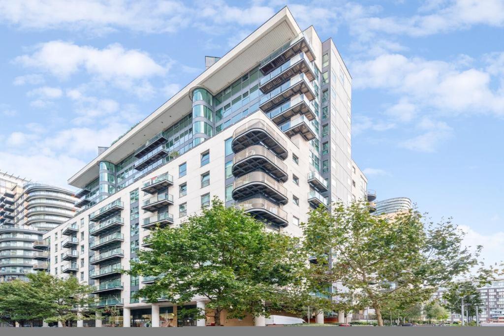 Docklands Cozy View Apartment Londra Dış mekan fotoğraf